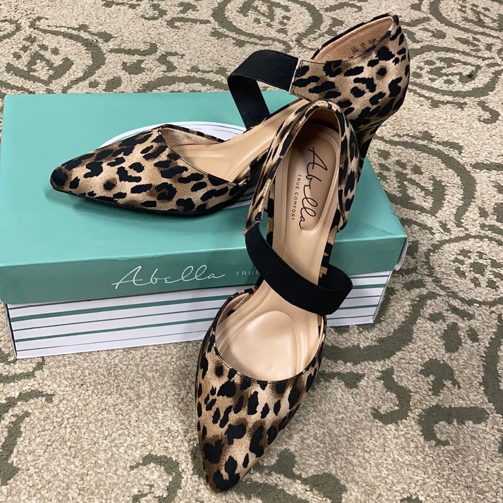 Abella leopard print heels